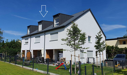 Energiesparend und gesund Wohnen: Neues Holzmassiv-Reihenhaus mit 6 Zimmern in Obermenzing