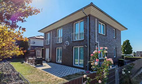 ! No commission! Air-conditioned and energy-efficient single-family house in Straubenhardt.