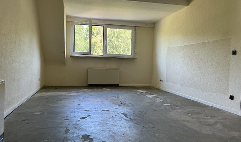 3-Zimmer-DG (2. Etage) für handwerklich Geschickte, ab sofort verfügbar