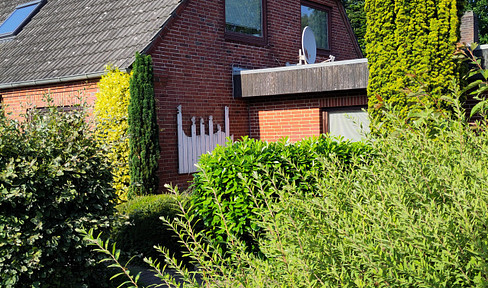 Semi-detached house with character.