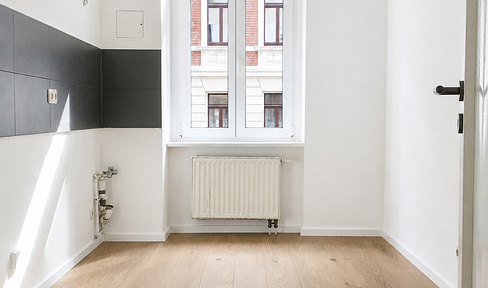 helle & sanierte 3-Raum Wohnung im Hochparterre ab Okt/Nov.