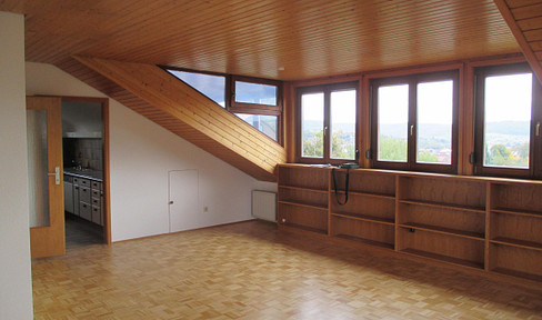 Beilstein: 3-room attic apartment with excellent views.