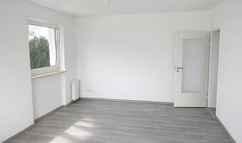 2-ZIMMER-WOHNUNG MIT BALKON & STELLPLATZ – VERMIETET & ATTRAKTIV FÜR KAPITALANLEGER