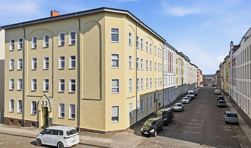 Renovated 2-room apartment on the 2nd floor – centrally located in Eberswalde.