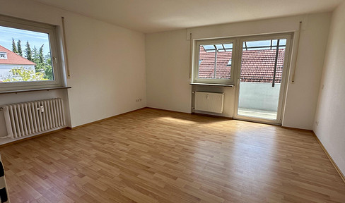 Frisch renovierte 2,5-Zimmer-Wohnung mit Blick ins Grüne in Erlenstegen