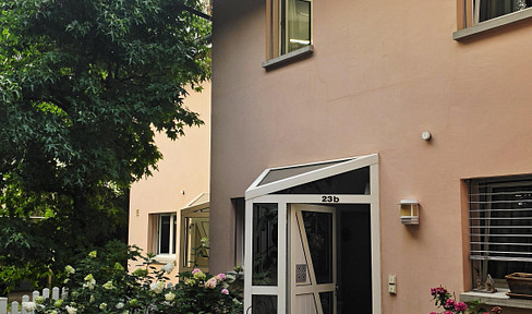Rhine River. Tranquility. Proximity to the border? You'll find it right here!
