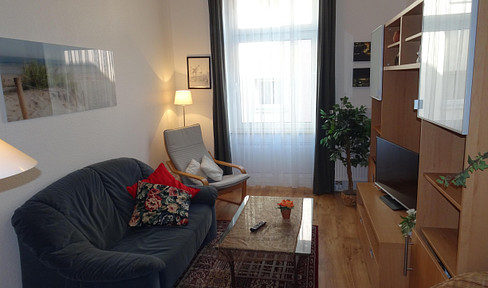 2-room apartment in a central location in Frankfurt Sachsenhausen.