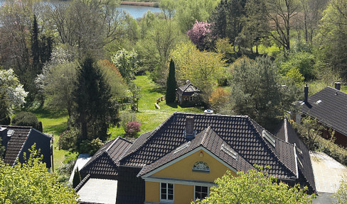 Villa mit Gutshauscharakter auf 3500m²-unverbaubarer Seeblick in Kieler Stadtrandlage