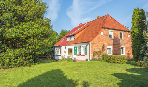 Kapitänshaus inkl. Baurecht für weiteres FH/EFH