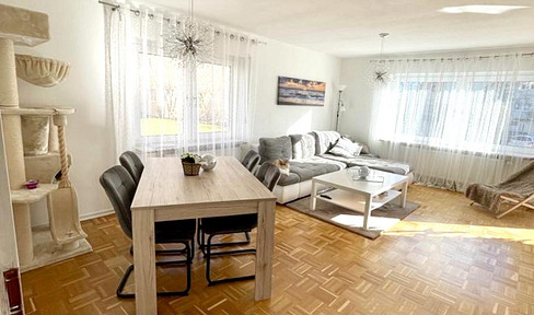 No fees and available in the short term – a comfortable home with a terrace and balcony.