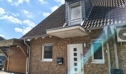 Energieeffizient + Bezugsfertig+ Provisionsfrei - gehobene Doppelhaushälfte mit Garten und Garage