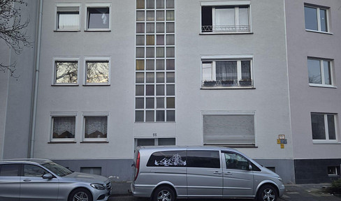 Freie 3 WG-Zimmer (oder auch für kleine Familie geeignet)