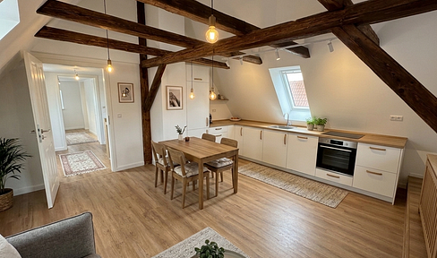 Wohnen wie im Eigenheim: 4,5-Raum-Maisonette im 2-FH, Garten, Erstbezug, Energiesparhaus