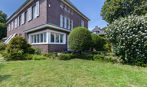 Hochwertiges Einfamilienhaus, 228 Wohnfl., 3 Etg., 5 Schlz., Terrasse, 2 Balkone, 3 Bäder & Sauna