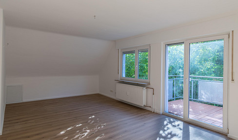 Spacious family home with a garden, located in Dreieich Sprendlingen, bordering Buchschlag.