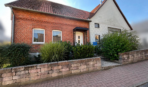 Detached house with a spacious garden.