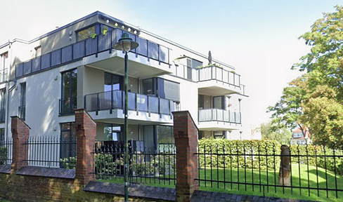 moderne Eigentumswohnung im Erdgeschoss mit Terrasse und Stellplatz