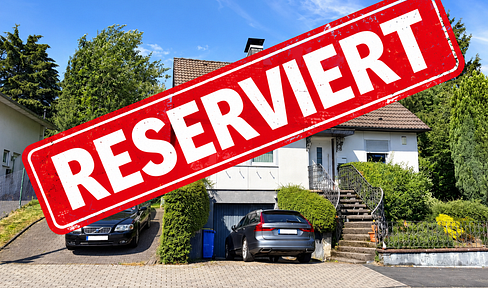 Detached single-family house with a lovely garden and garage in Aufderhöhe - NO COMMISSION.
