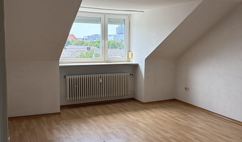 Furnished 2-room apartment with mountain views – ideal for shared living or roommates.