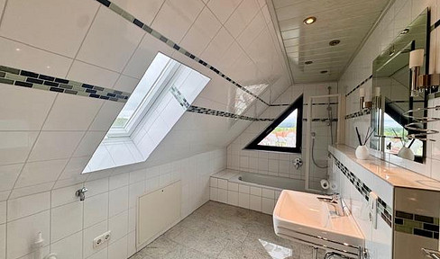 Renovierte 2-Ziimer Dachgeschosswohnung in Reckendorf zu vermieten