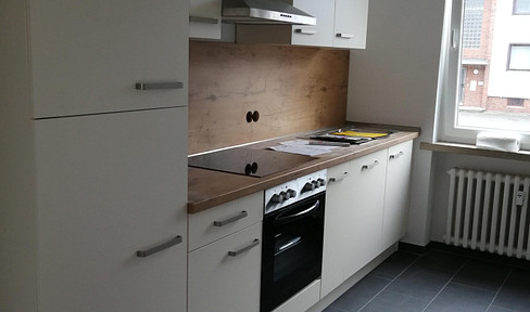 3-room apartment, fitted kitchen, bathroom, and balcony.