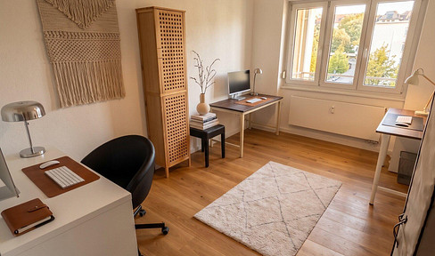Stilvolles Wohnen im Stuttgarter Osten: Sanierte 3-Zimmer-Wohnung mit großem Balkon & EBK