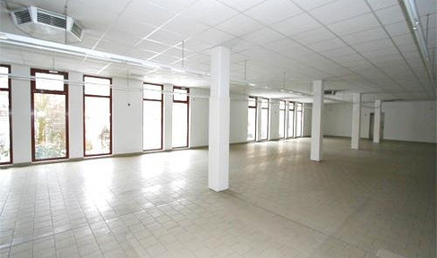 Versatile, accessible commercial space | Parthe Centrum Taucha | optionally with storage area.
