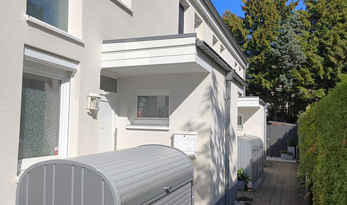 Zentrales und energieeffizientes Townhouse mit Tiefgarage und Keller