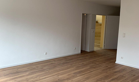 Kernsanierte 3-Zimmer-Wohnung in Neu-Isenburg mit Balkon