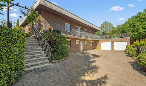 Mehrfamilienhaus mit zwei Wohneinheiten in Lübeck von privat - großzügig, flexibel, besonders