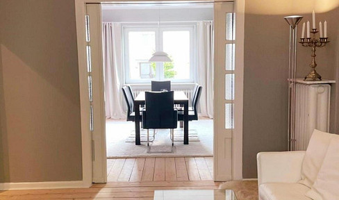 Furnished apartment for rent in Schwachhausen: 3 rooms, private garden, €1,700 all-inclusive.