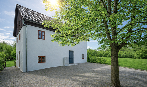 Ein Ort, den es nur einmal gibt: historische Wassermühle als privates Refugium in unberührter Natur!