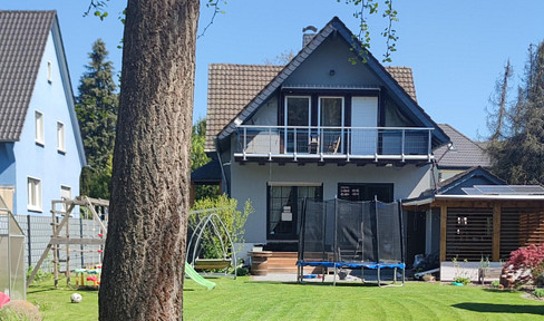 Freistehendes Familienhaus auf 1.416 m² – seltenes Grundstück in zentraler Lage von Hennef