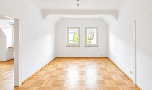 * 3 Zimmer Altbaucharme mit 100m² Rohdachboden als Ausbaureserve in Top-Lage! PROVISIONSFREI! *
