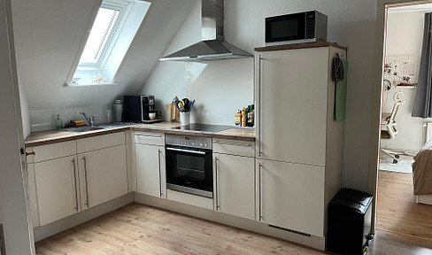 hyggelige Turmzimmer Wohnung mitten in der Altstadt. 2,5 Zi ** neue Fenster ** historischer Altbau