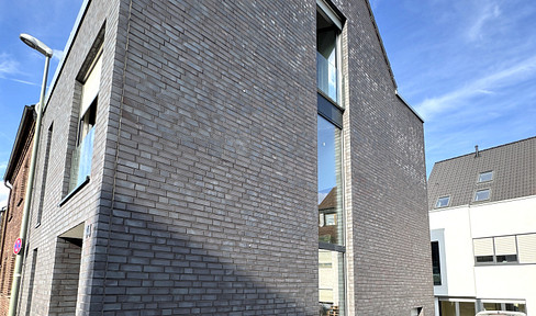 Erstbezug, Split-Level-5,5-Zimmer-Haus in Meerbusch-Büderich / Düsseldorf