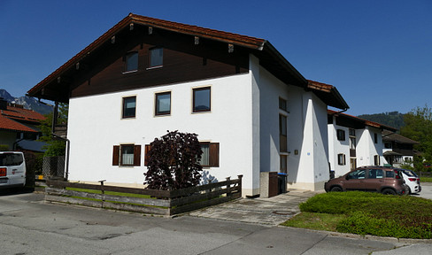 Investment opportunity! Inzell - centrally located, bright one-room attic apartment - available without commission!
