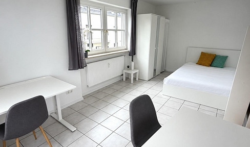 Helle, komplett ausgestattete 1 Zimmer Wohnung in Dachau