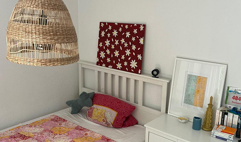 Helle 1-Zimmer-Wohnung mit Gartenblick