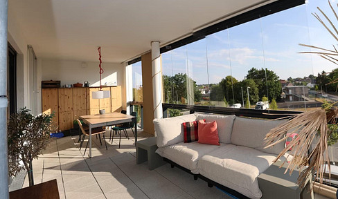 4-room apartment with a very large balcony, located in a prime area of Friedrichsdorf, built in 2023.