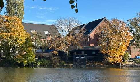2-room apartment in Glückstadt, located in a private housing cooperative near the Batardeau (62 square meters).