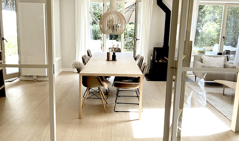 Fully furnished, large end-of-terrace house in Blankenese.