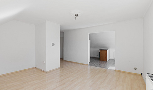 Well-maintained 2-room apartment with fitted kitchen, centrally located in Idstein.