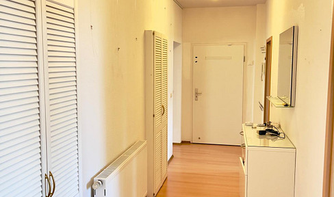 Moderne 4-Zimmer-Wohnung im Herzen von Kassel mit Westbalkon