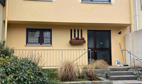Commission-free! Townhouse in Radolfzell, Lake Constance, with ample potential for expansion and renovation.