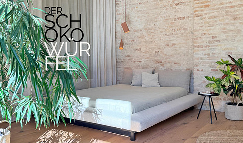 Carefully renovated apartment with attention to detail, located in the heart of Prenzlauer Berg, available immediately and without any agency fees.