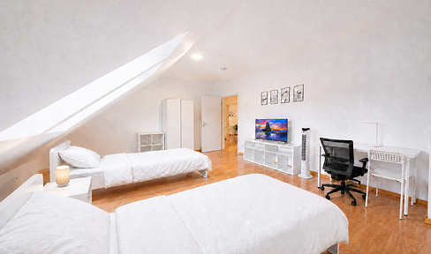 Furnished room (18.3 m²) in a shared apartment in Blankenfelde-Mahlow – available immediately.