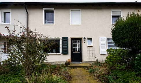 Commission-free, directly from the owner: Modernized terraced house with garage in Hagen-Ems.