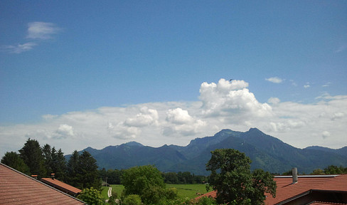 CUSTOMIZED - JUST LIKE YOU! Spacious 3-room apartment, 95 m², balcony, mountain views, Chiemsee lake & the Alps.