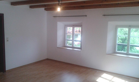 ENTFALTUNGS-FLÄCHE ! Gemütliche 3-Zi-Whg, 95 m², Balkon, Bergblick, Chiemsee & Alpen